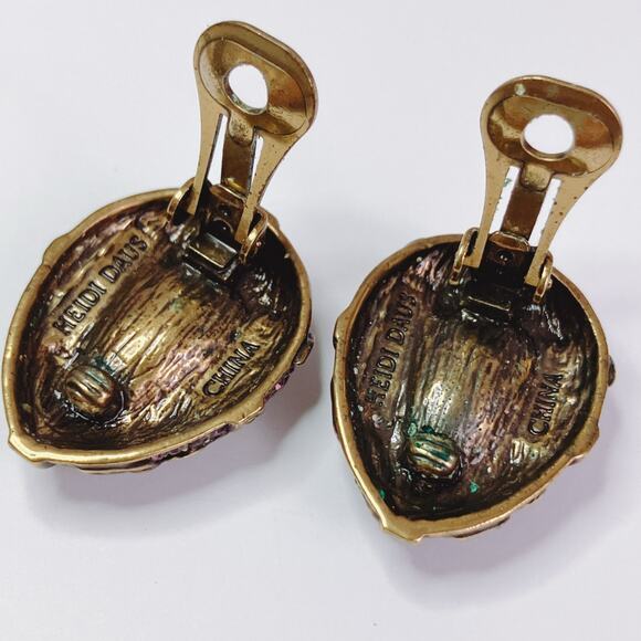 VTG Signed Heidi Daus Gold Tone Purple Rhinestone Clip On Earrings Collectible - Picture 8 of 11